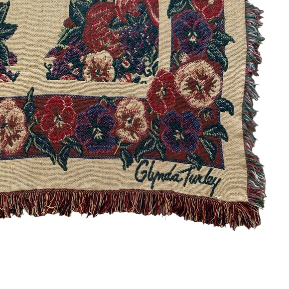Glynda Turley Vintage Floral Tapestry Blanket - Picture 5 of 7